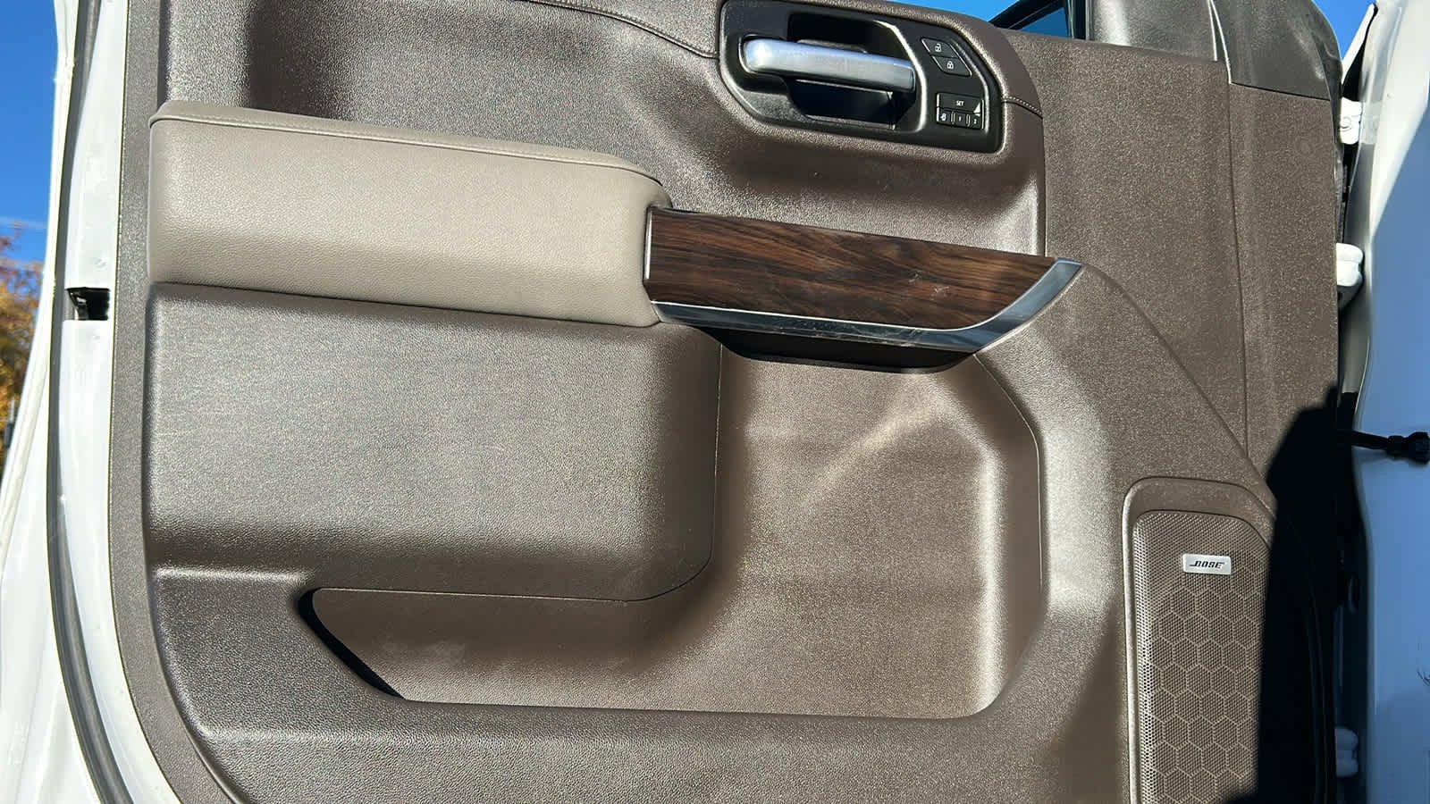 Used 2019 GMC Sierra 1500 SLT w/ SLT Premium Plus Package image 23