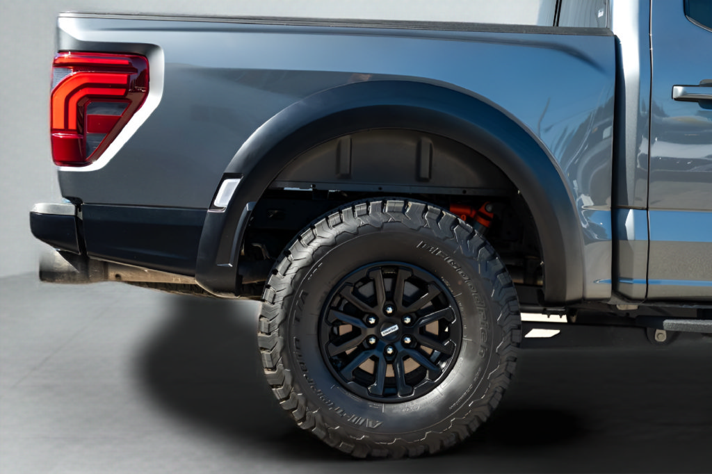 Used 2026 Ford F150 Raptor AWD/4WD image 5