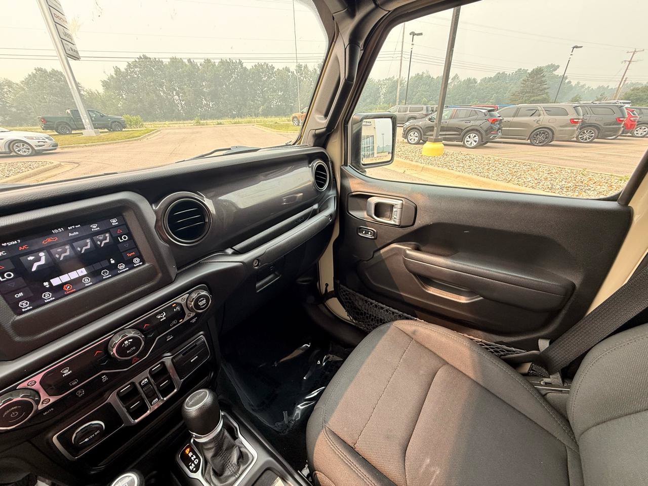 Used 2022 Jeep Gladiator Sport AWD/4WD image 23