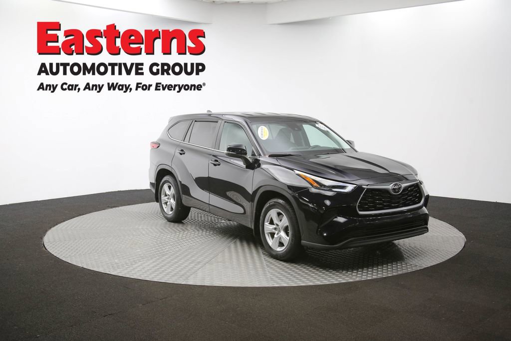 Used 2023 Toyota Highlander L image 49