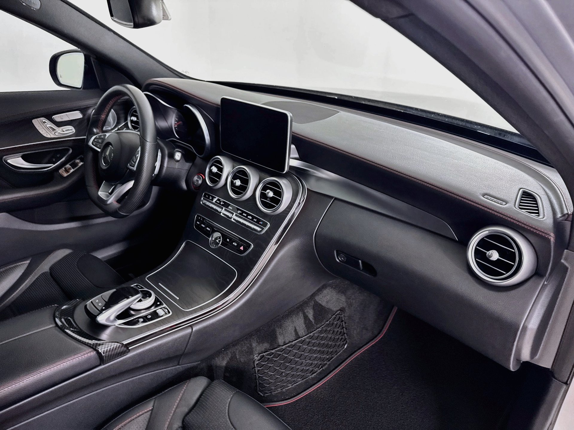 Used 2016 Mercedes-Benz C 450 AMG image 31