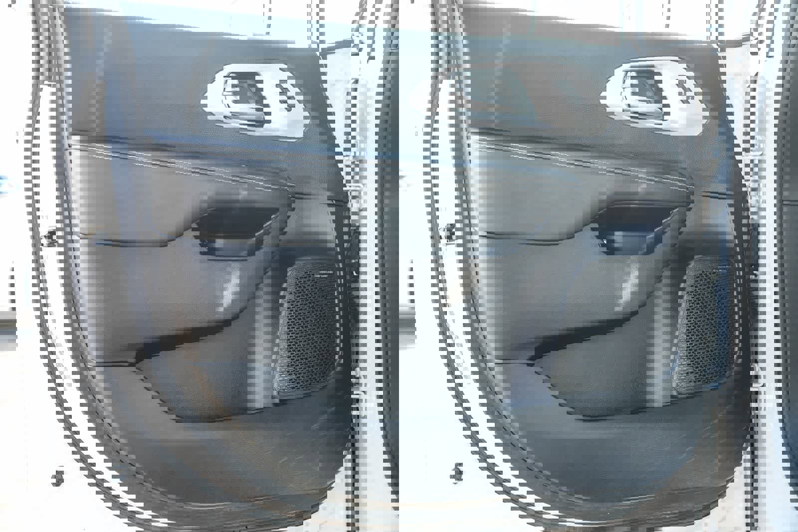 Used 2020 Chrysler Pacifica Limited w/ Advanced Safetytec Group image 16