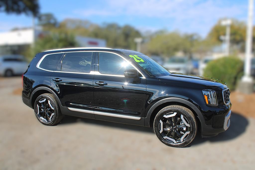 Used 2025 Kia Telluride S image 4