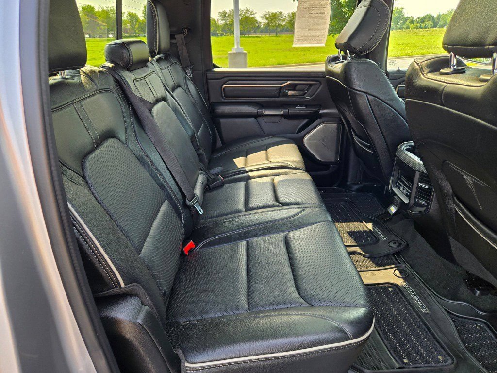 Used 2019 RAM 1500 Limited AWD/4WD image 10