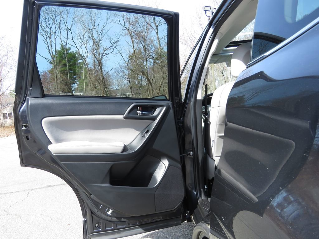Used 2016 Subaru Forester 2.5i Limited AWD/4WD image 19
