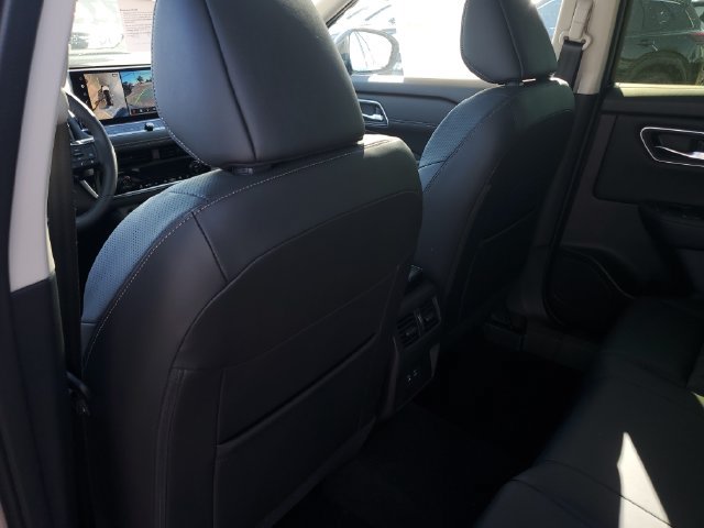 New 2026 Nissan Rogue Platinum AWD/4WD image 15