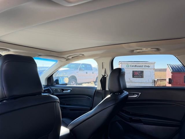 Used 2020 Ford Edge Titanium w/ Equipment Group 301A image 17