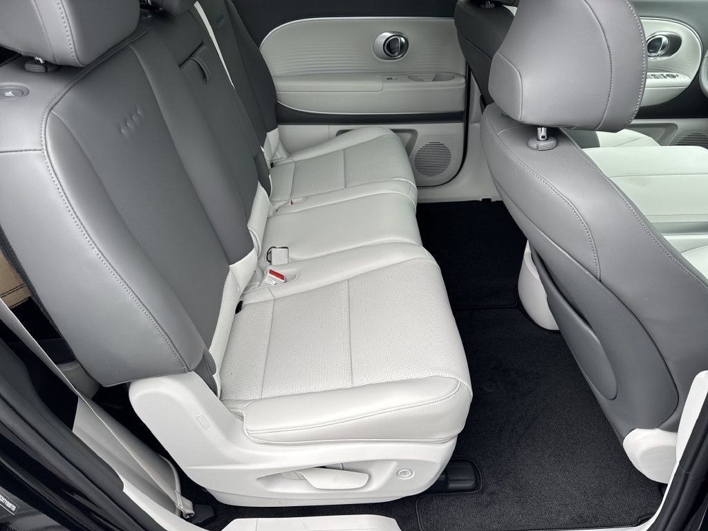 New 2026 Hyundai Ioniq 9 SEL AWD/4WD image 15
