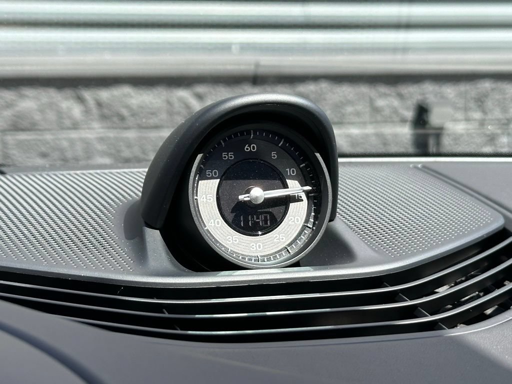 Used 2026 Porsche Taycan RWD image 33