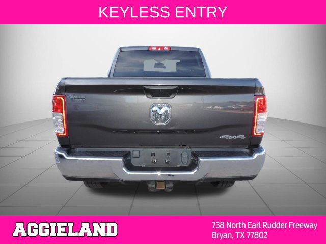Used 2022 RAM 2500 Tradesman w/ Chrome Appearance Group AWD/4WD image 5