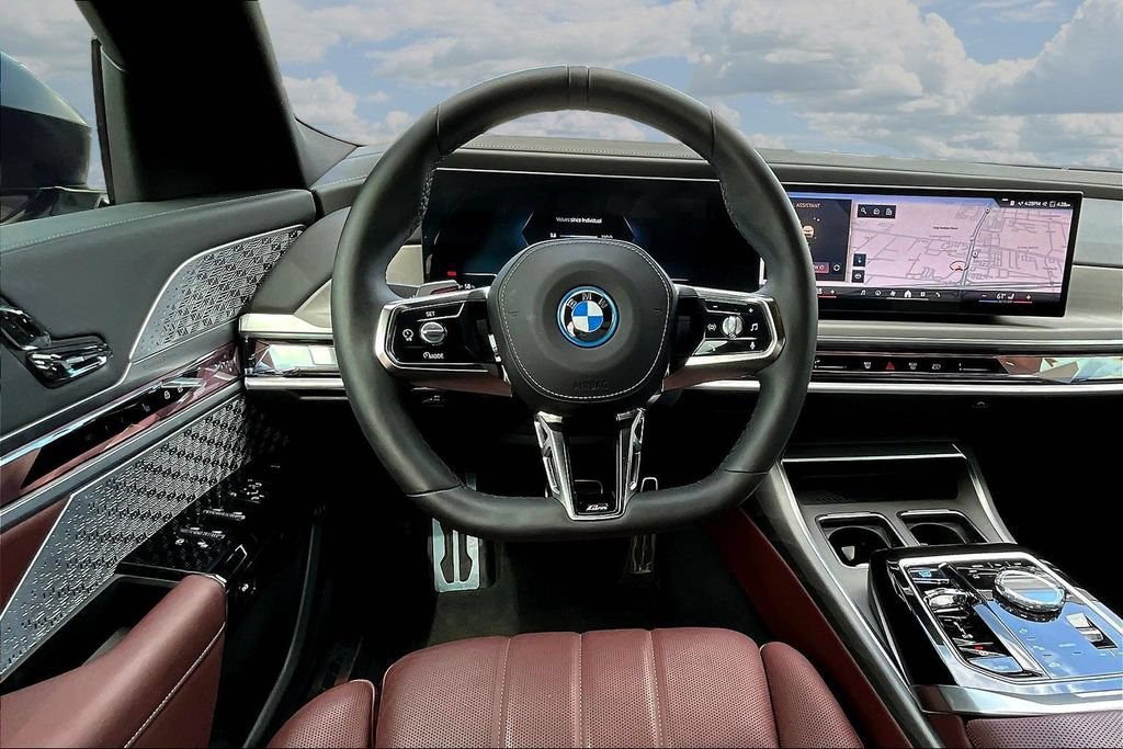 Used 2023 BMW i7 xDrive60 AWD/4WD image 8