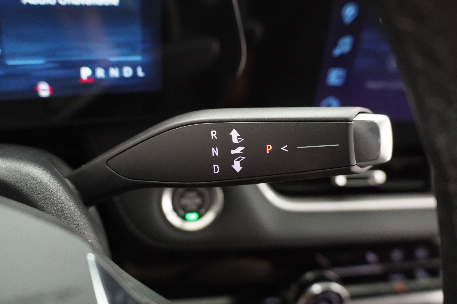 New 2027 Chevrolet Equinox LT w/ Safety and Technology Package FWD image 12