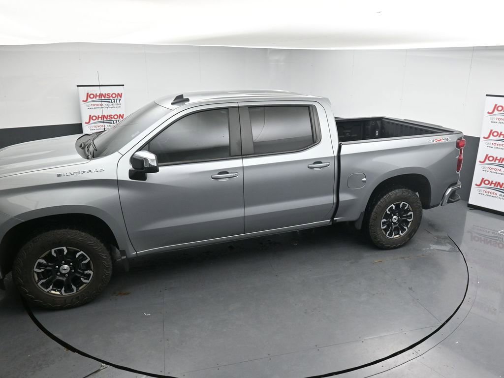 Used 2025 Chevrolet Silverado 1500 LT w/ Protection Package AWD/4WD image 27