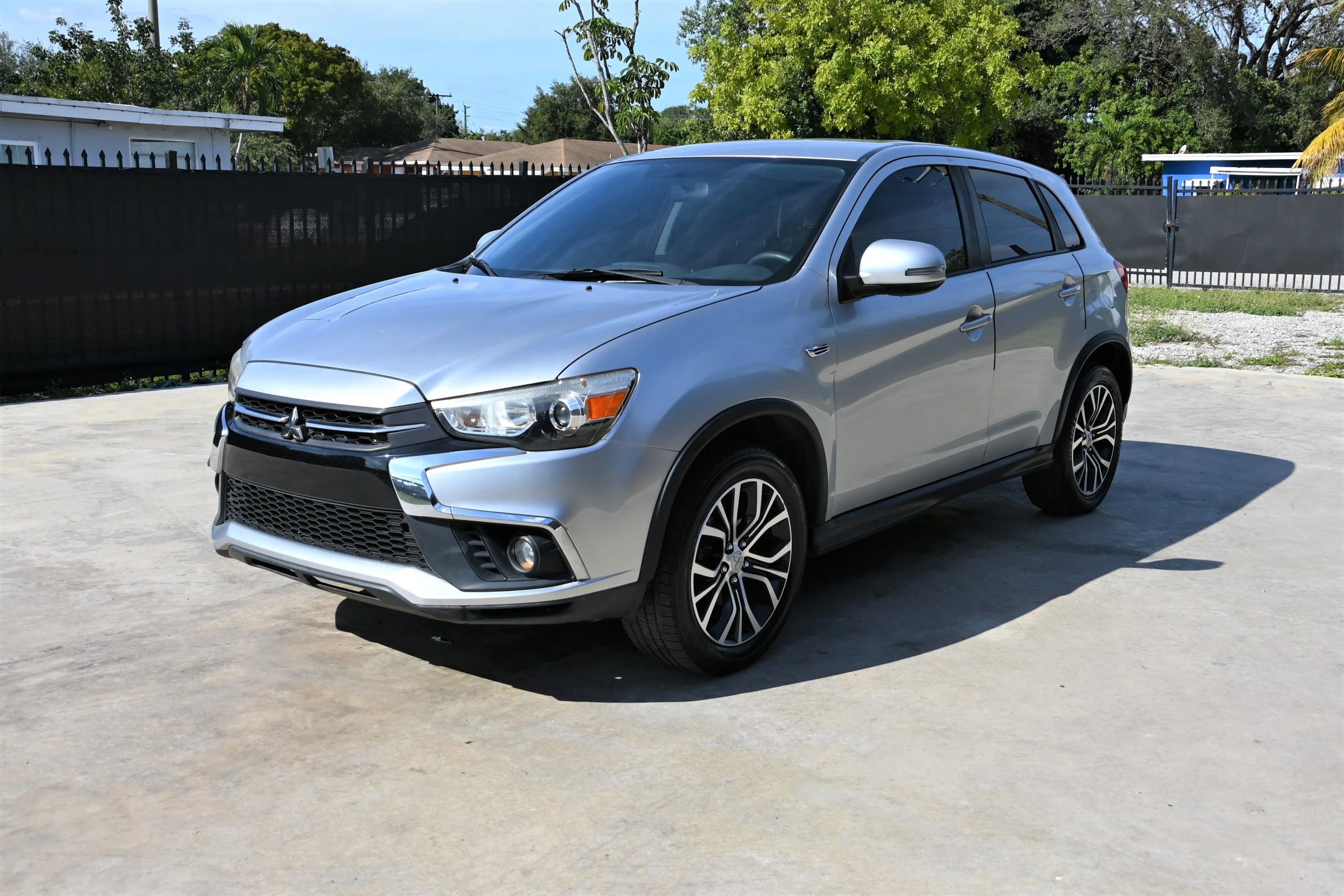 Used 2018 Mitsubishi Outlander Sport ES image 3