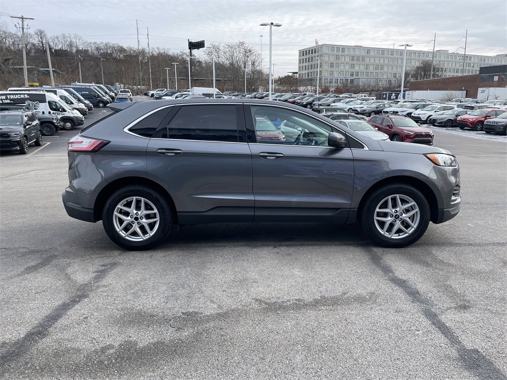 Used 2023 Ford Edge SEL image 7