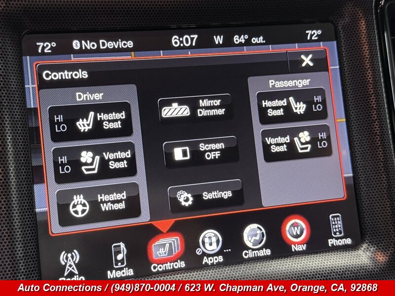 Used 2015 Dodge Challenger SXT Plus w/ Technology Group RWD image 18