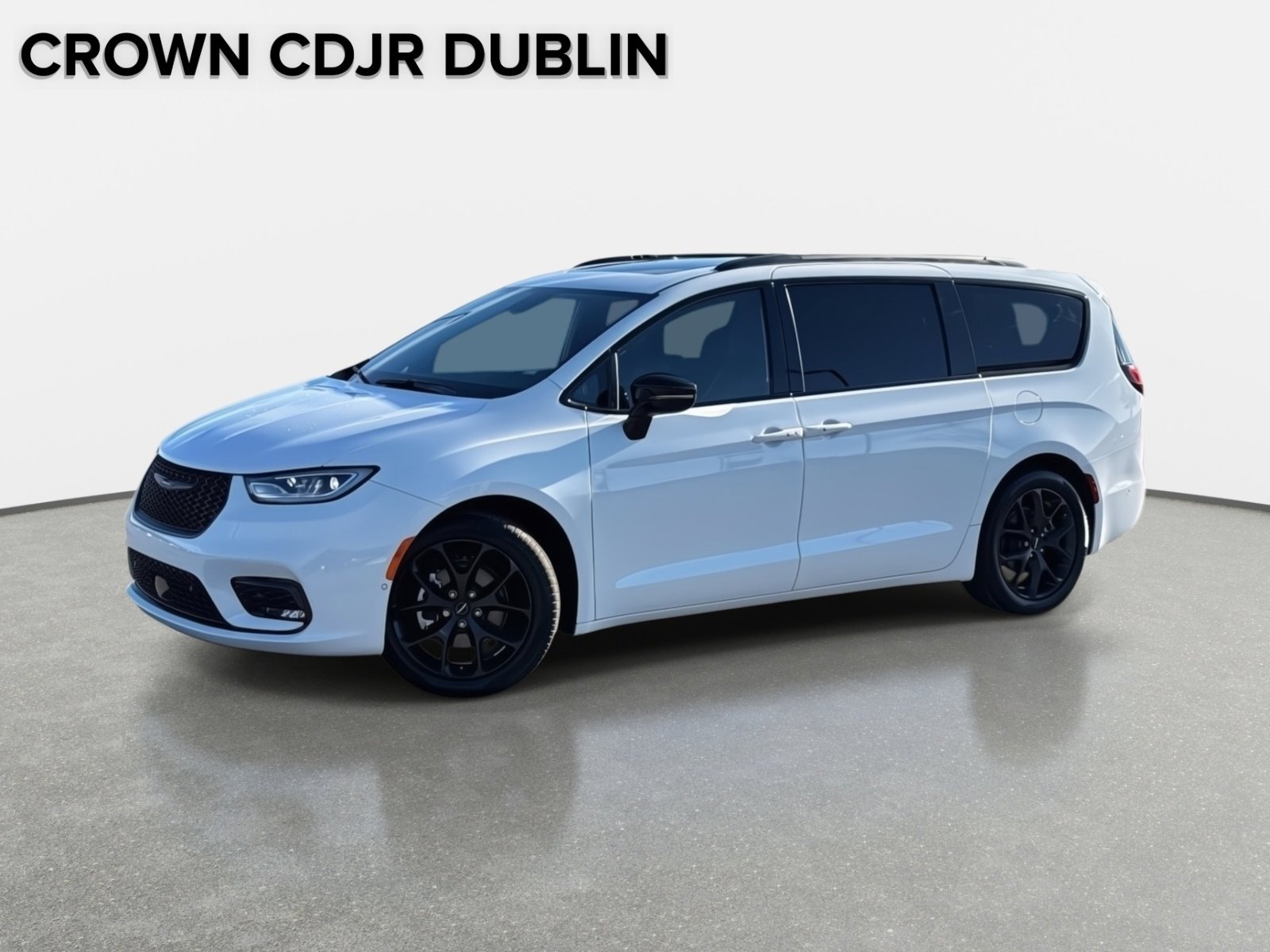 Used 2024 Chrysler Pacifica Limited w/ S Appearance Package