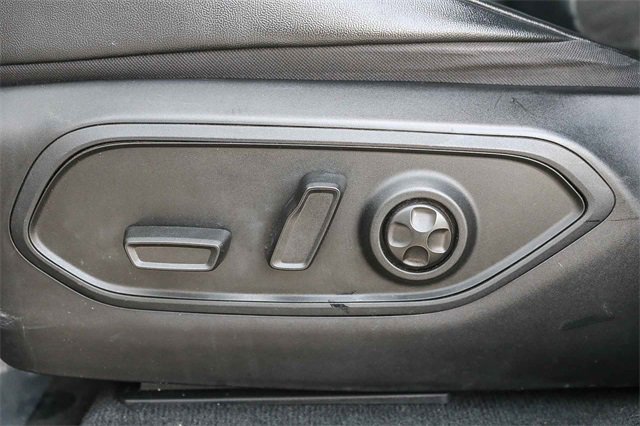 Used 2023 Jeep Grand Cherokee L Laredo image 23