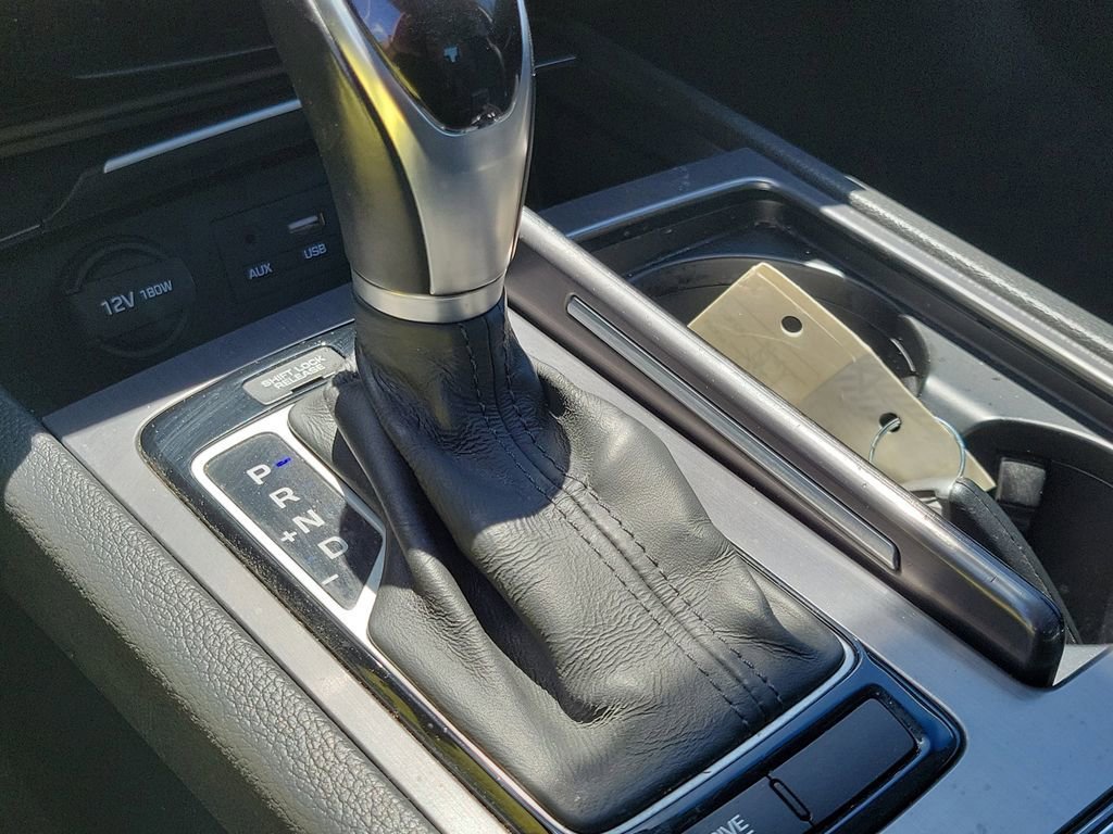 Used 2015 Hyundai Genesis 3.8 w/ Option Group 02 RWD image 28