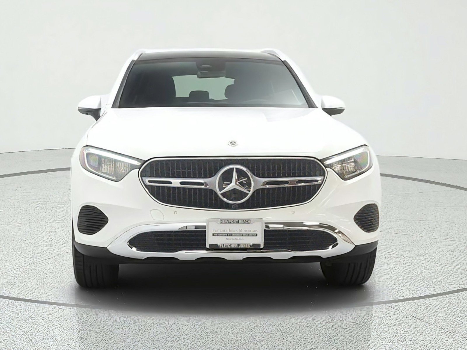 Certified 2024 Mercedes-Benz GLC 300 image 2