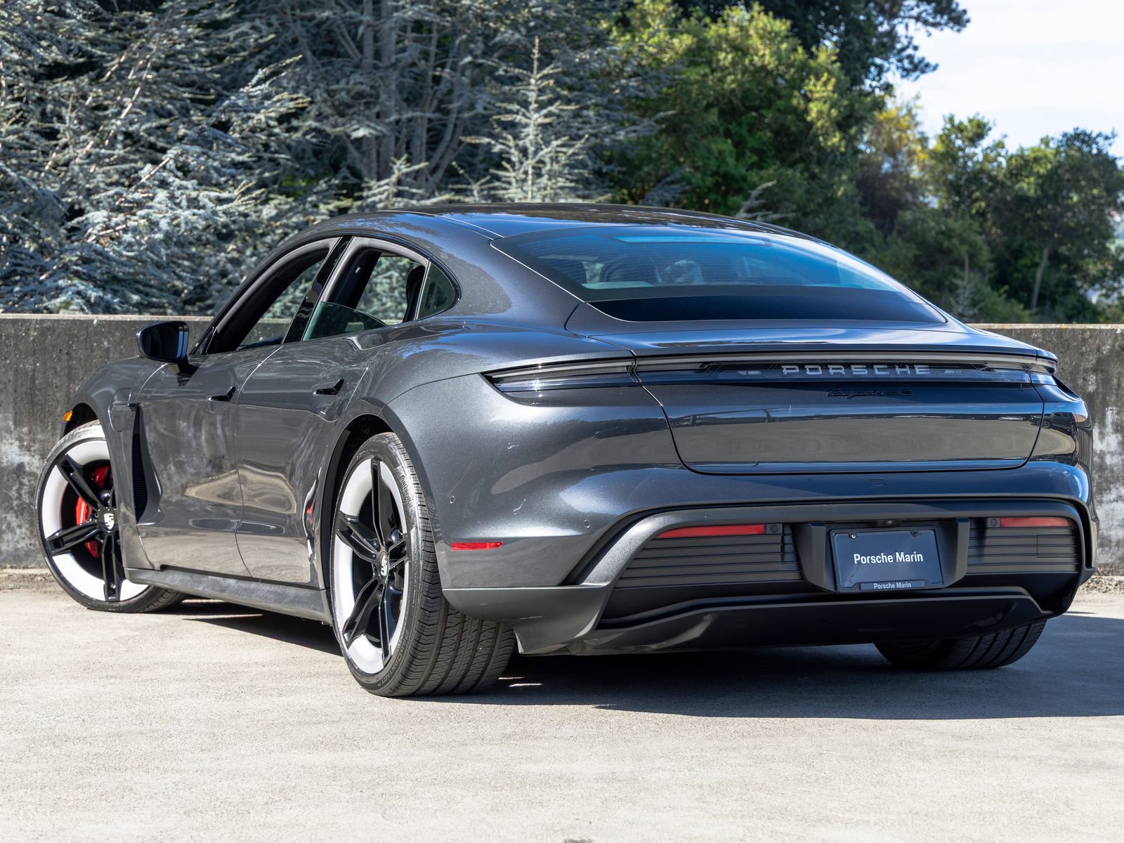 Certified 2025 Porsche Taycan 4S image 3