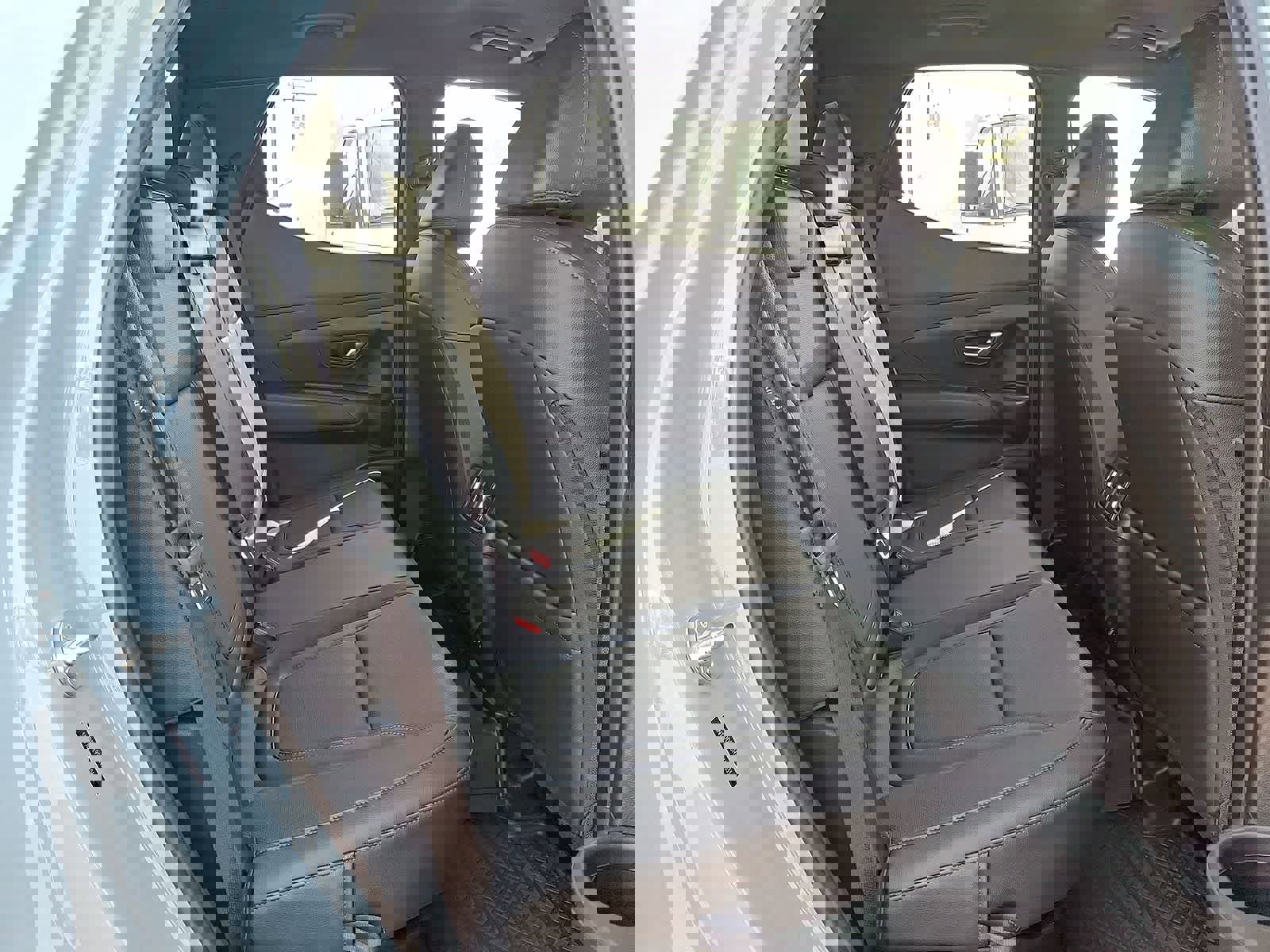 Used 2025 Hyundai Santa Cruz SEL image 31