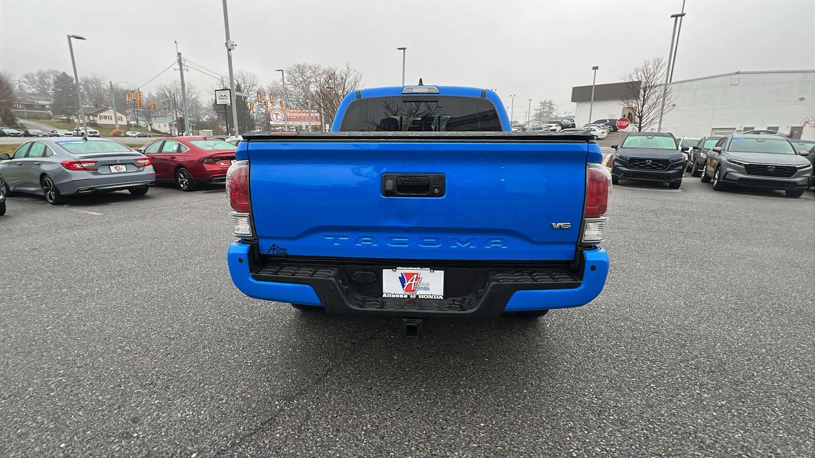 Used 2020 Toyota Tacoma TRD Sport image 5