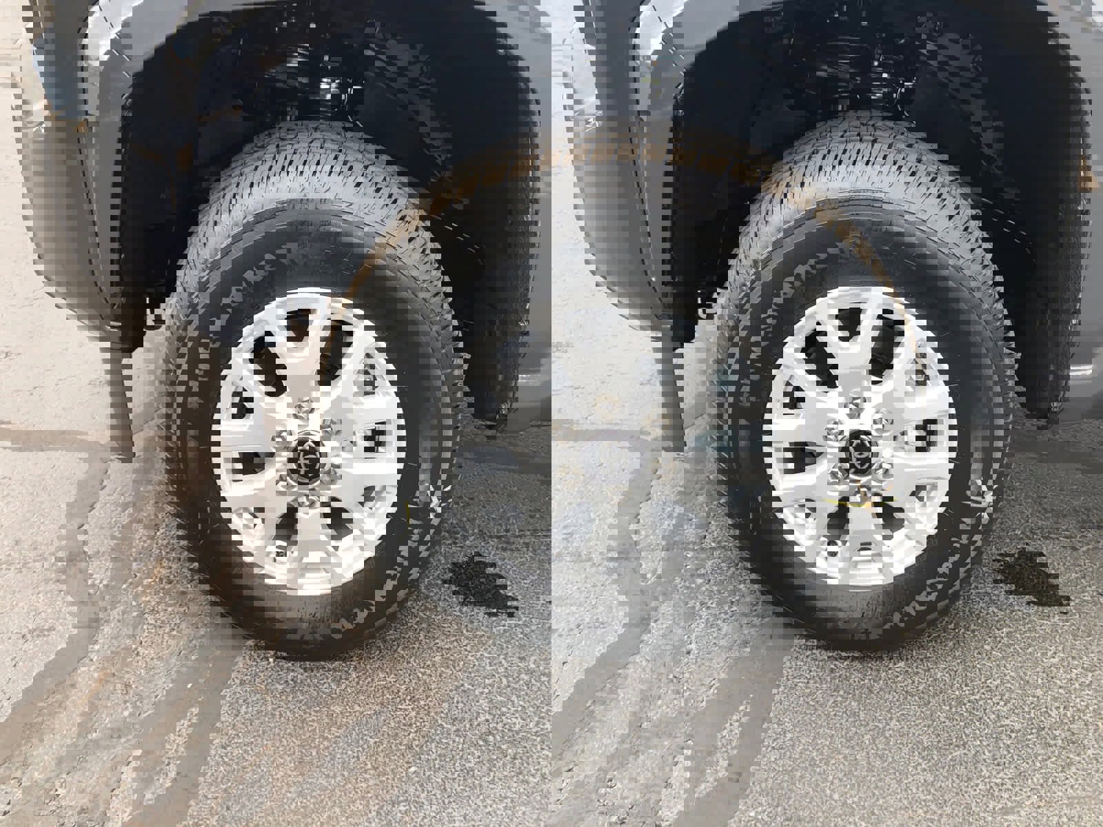 New 2025 Toyota Tacoma SR5 image 21