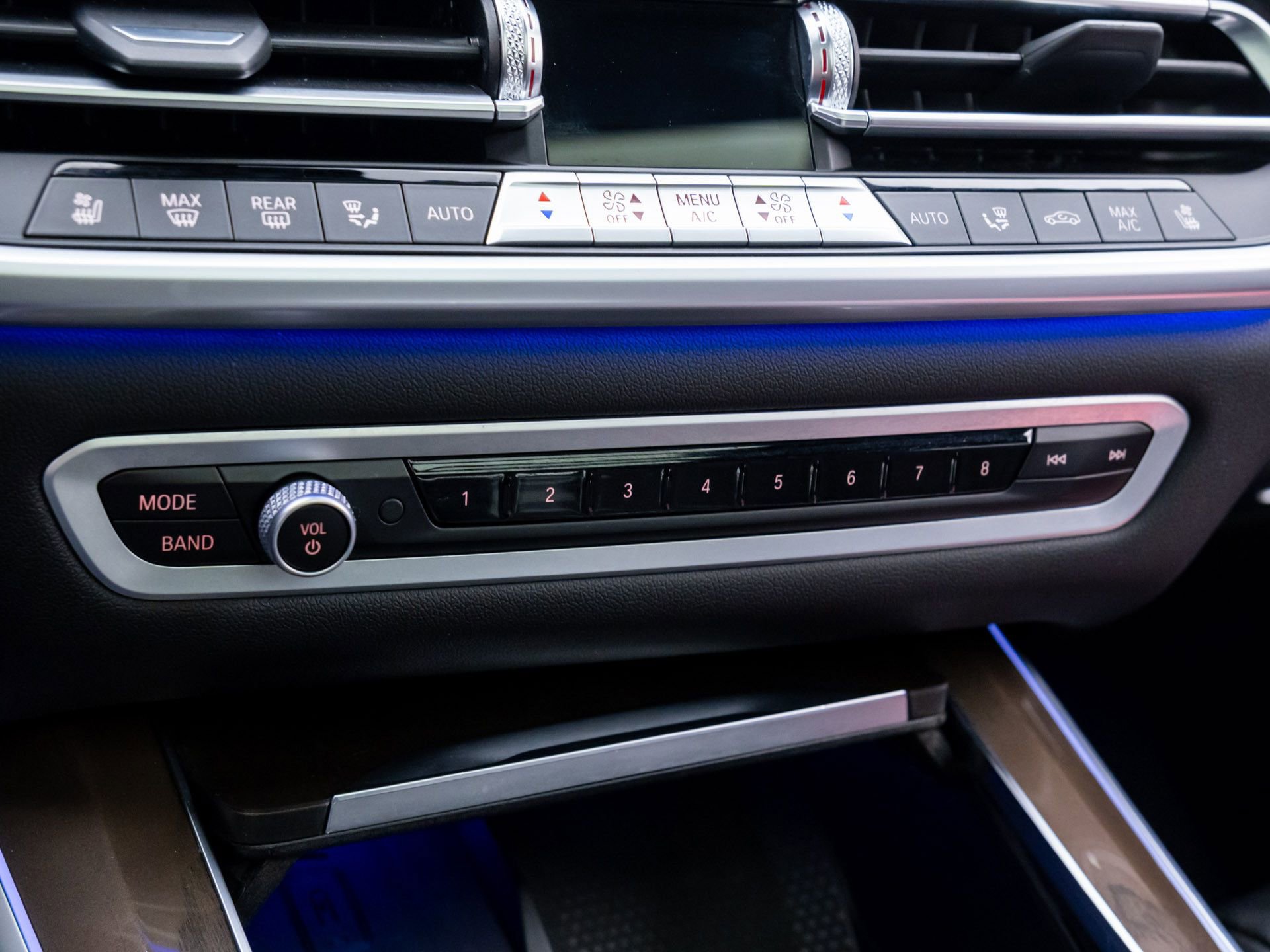 Certified 2023 BMW X5 M50i w/ Climate Comfort Package image 30