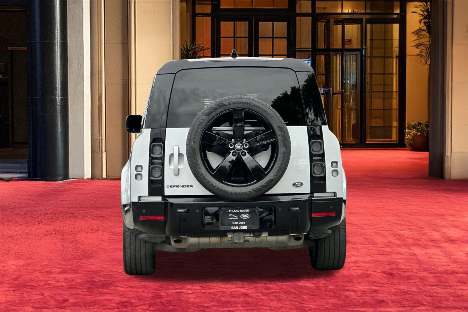 Used 2023 Land Rover Defender 130 X AWD/4WD image 10
