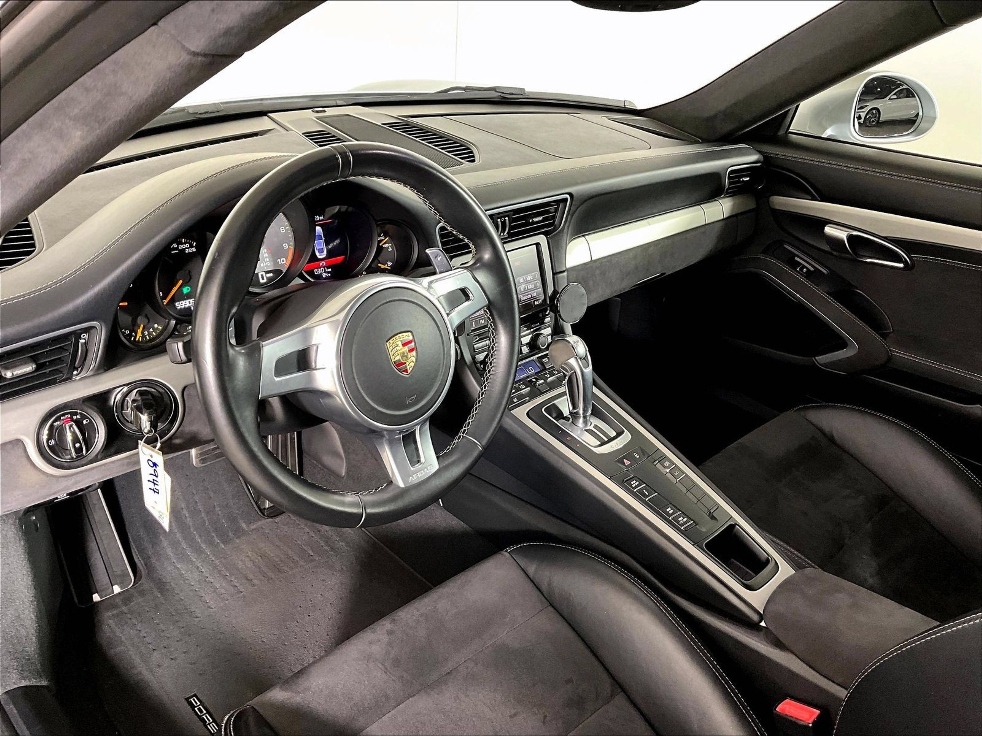 Certified 2014 Porsche 911 GT3 RWD image 4