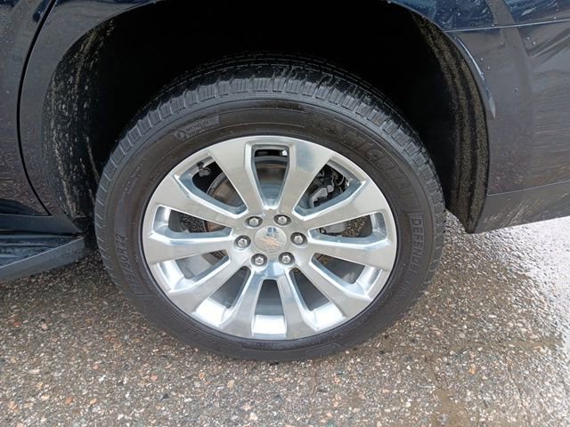 Used 2024 Chevrolet Tahoe Premier AWD/4WD image 40