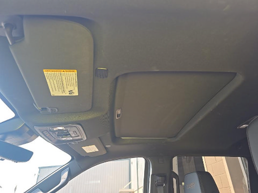 Used 2024 Chevrolet Silverado 1500 High Country w/ High Country Premium Package AWD/4WD image 9