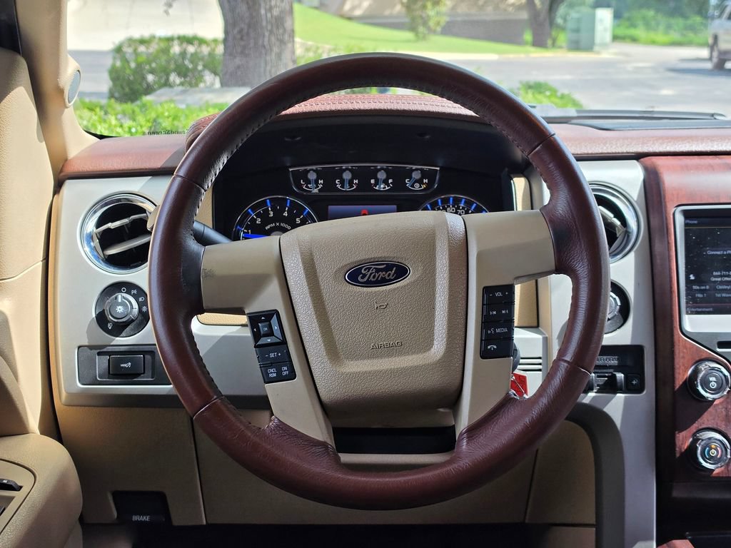Used 2014 Ford F150 King Ranch w/ King Ranch Luxury Package RWD image 20