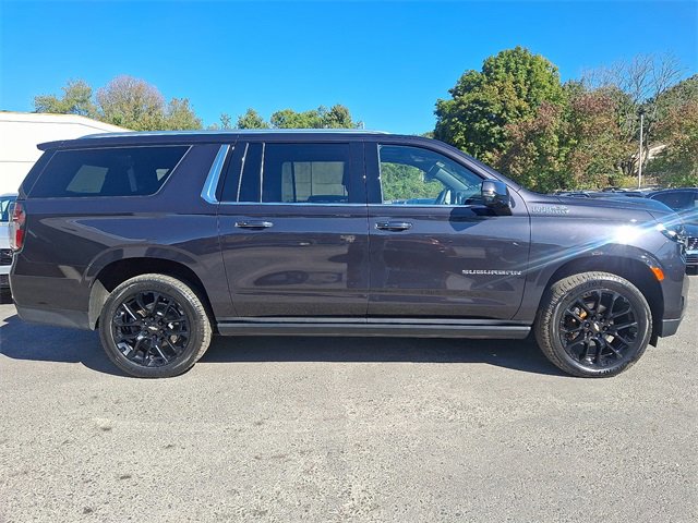 Used 2023 Chevrolet Suburban High Country image 7