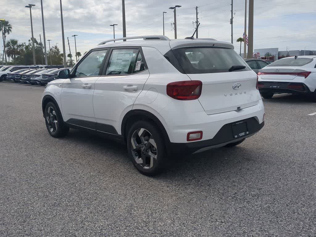 New 2026 Hyundai Venue SEL FWD image 4