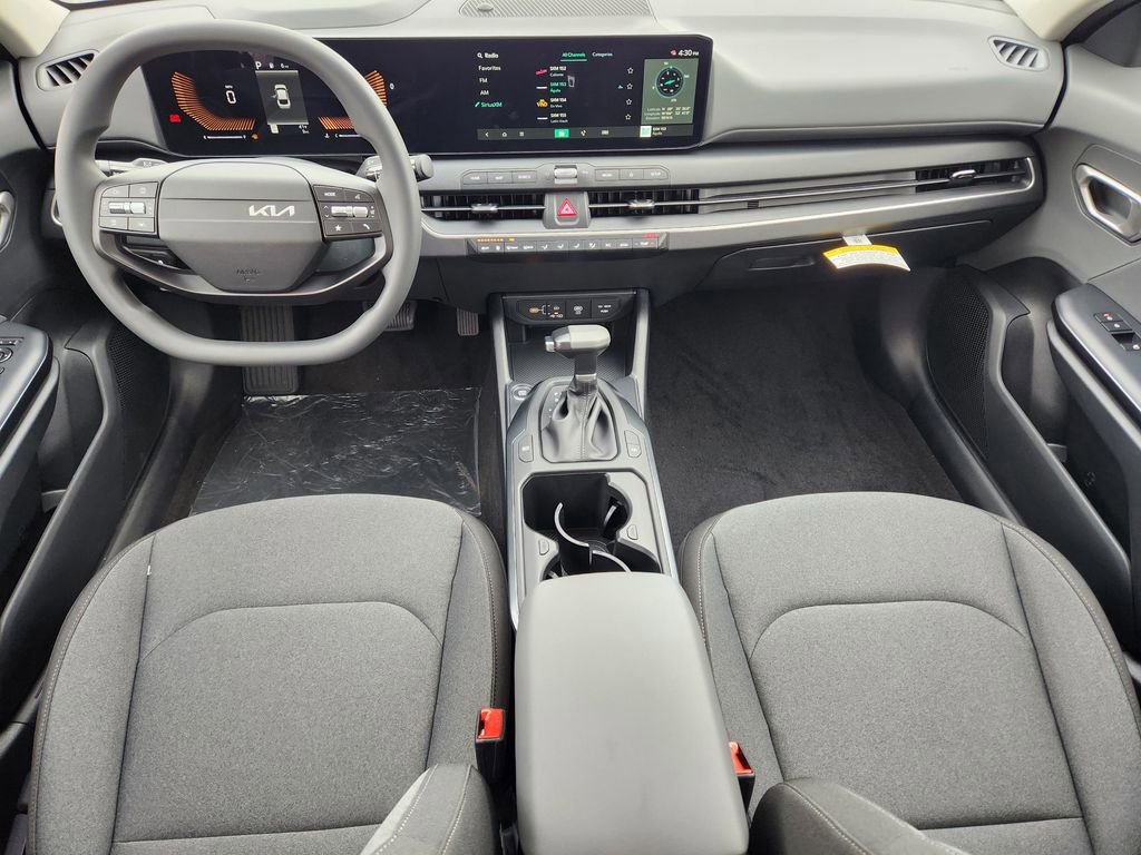 New 2025 Kia K4 LX image 11