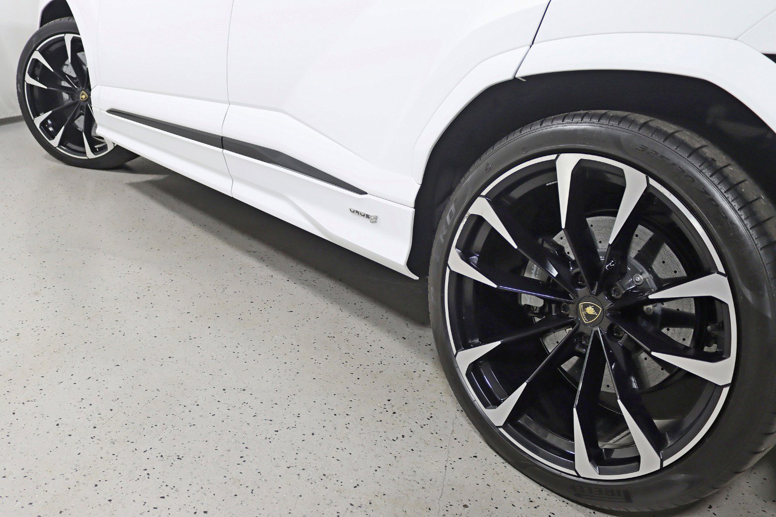 Used 2024 Lamborghini Urus S image 13