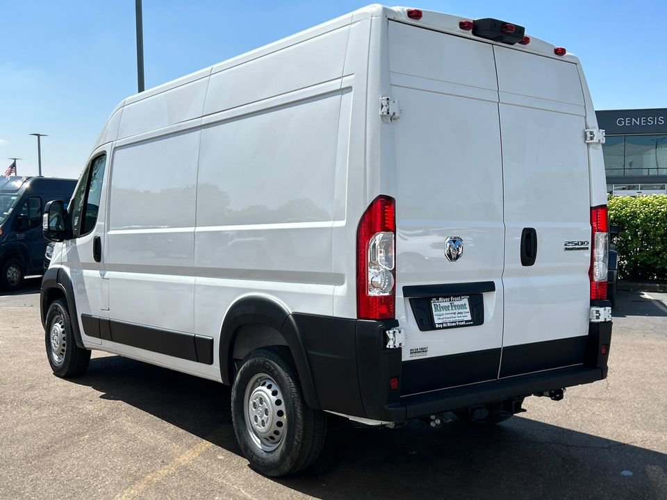 New 2024 RAM ProMaster 2500 w/ Convenience Group image 6