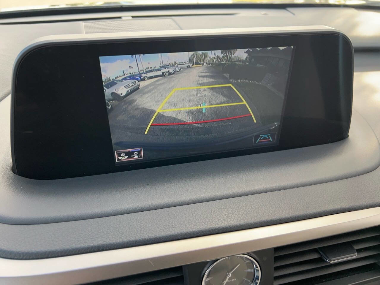 Used 2021 Lexus RX 350L FWD w/ Premium Package image 16