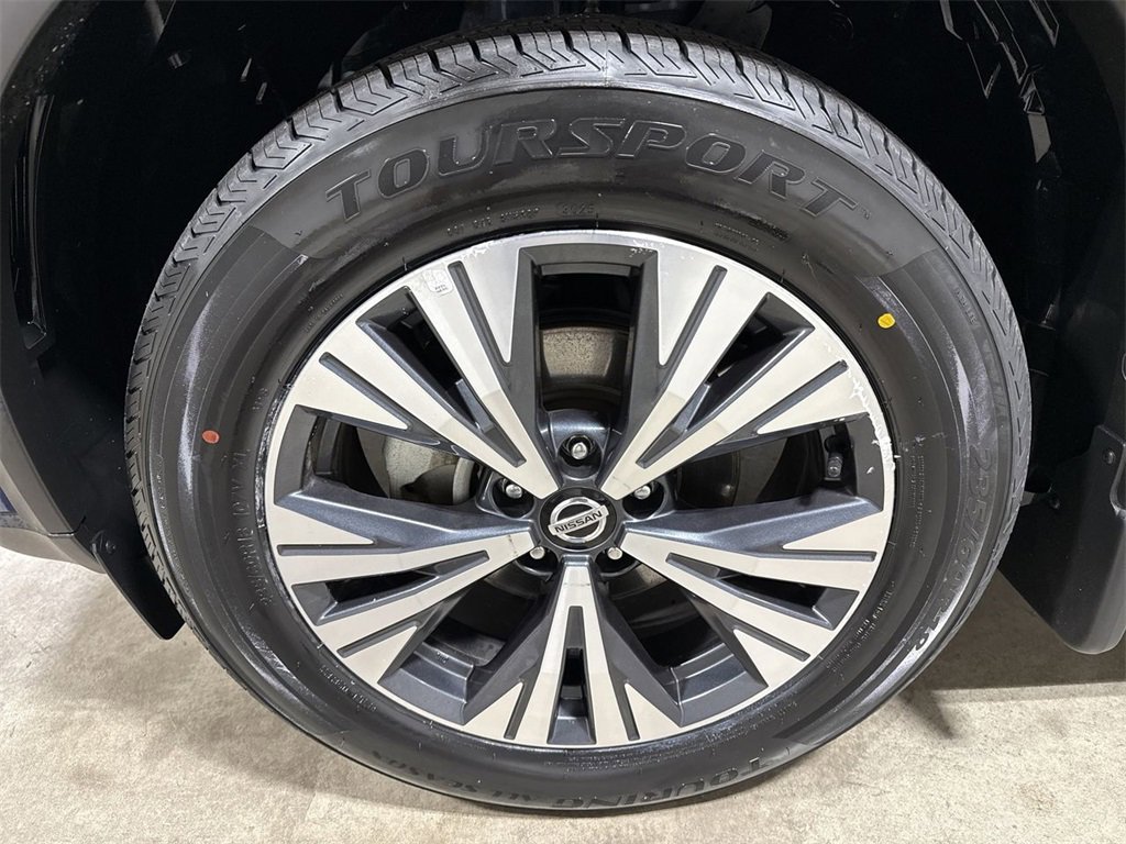 Used 2021 Nissan Rogue SV image 25