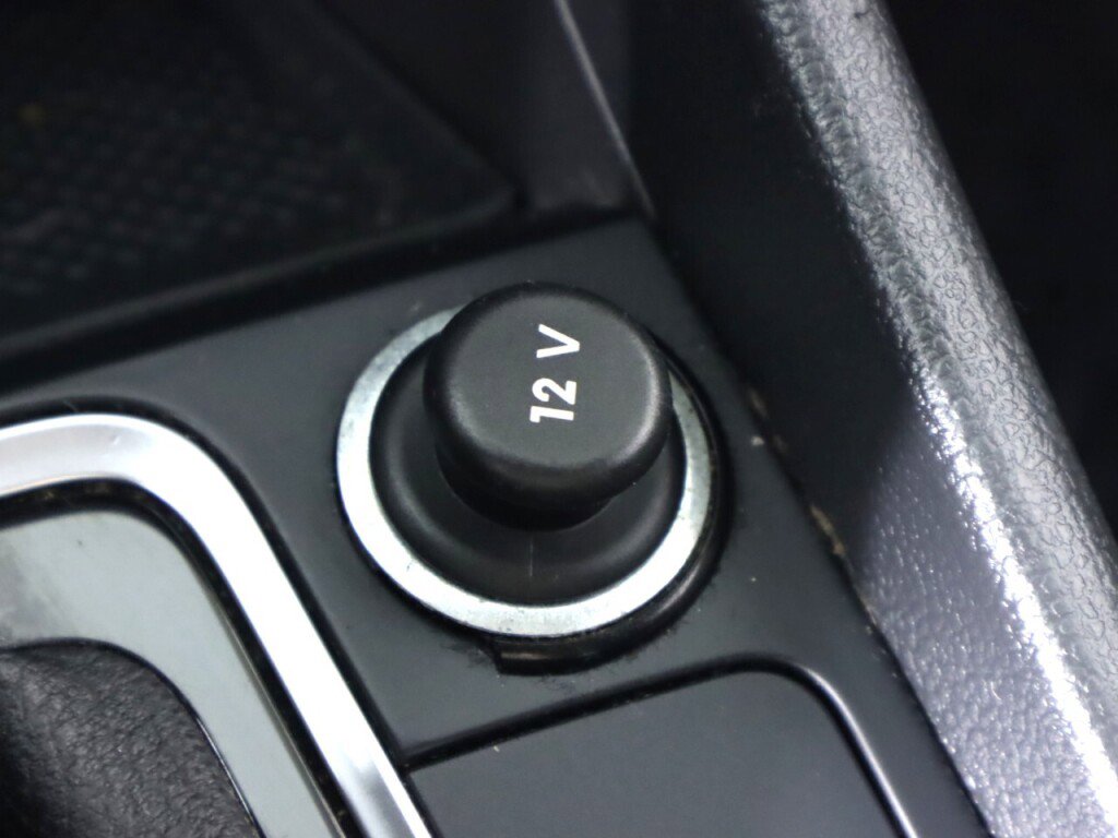 Used 2019 Volkswagen Jetta S image 25