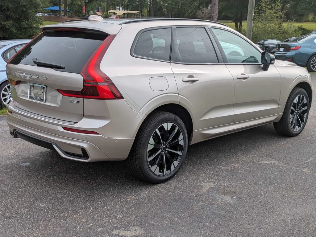 Certified 2026 Volvo XC60 B5 Plus w/ Protection Package Premier AWD/4WD image 6