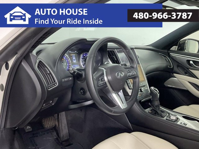 Used 2017 INFINITI Q60 3.0t w/ Premium Plus Package 3.0T RWD image 12