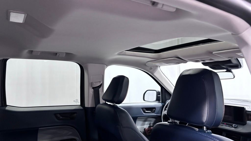 Used 2022 Ford Maverick Lariat w/ Lariat Luxury Package FWD image 25