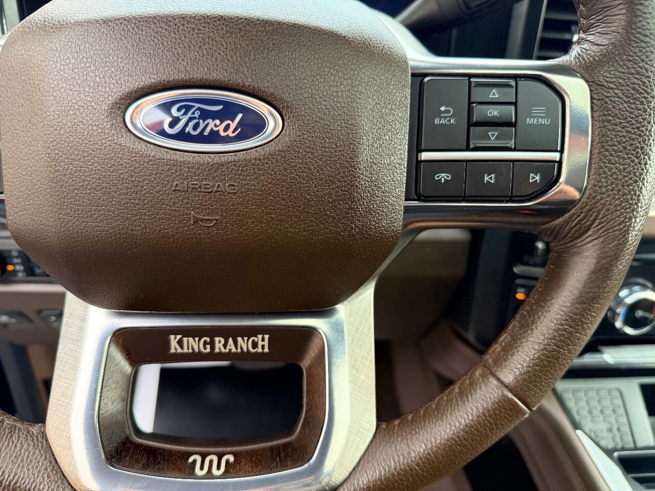 Used 2023 Ford F250 King Ranch w/ FX4 Off-Road Package image 29