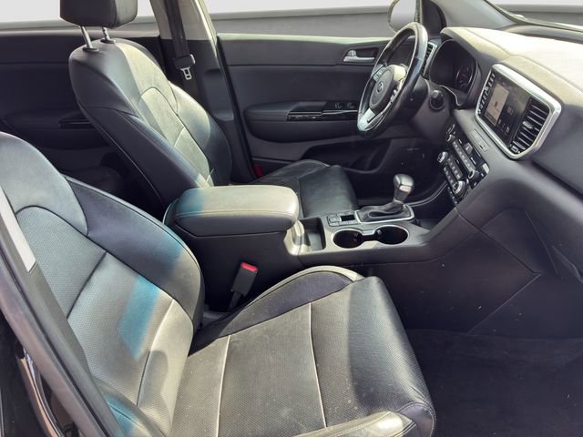 Used 2022 Kia Sportage EX w/ EX Technology Package image 9