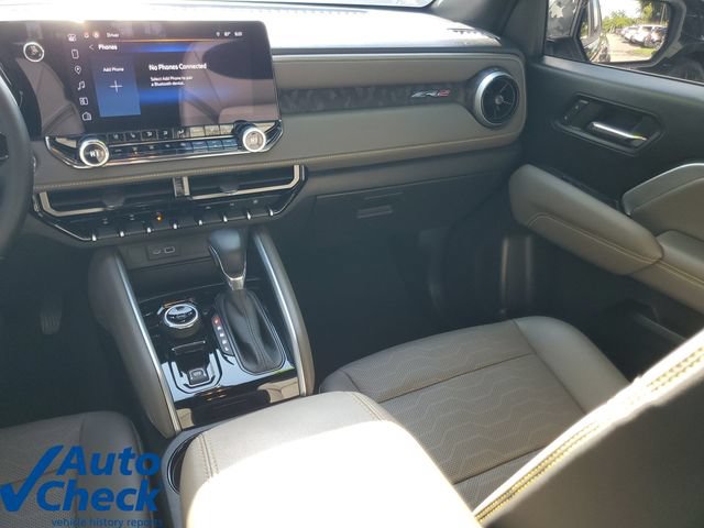 Certified 2023 Chevrolet Colorado ZR2 w/ ZR2 Convenience Package III AWD/4WD image 15