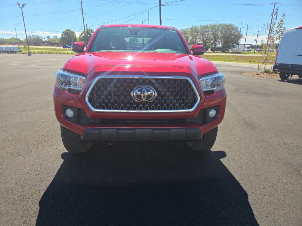 Used 2019 Toyota Tacoma TRD Off-Road AWD/4WD image 4