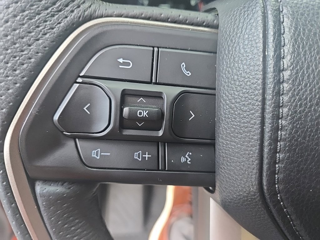 Used 2025 Toyota Tacoma TRD Sport AWD/4WD image 14